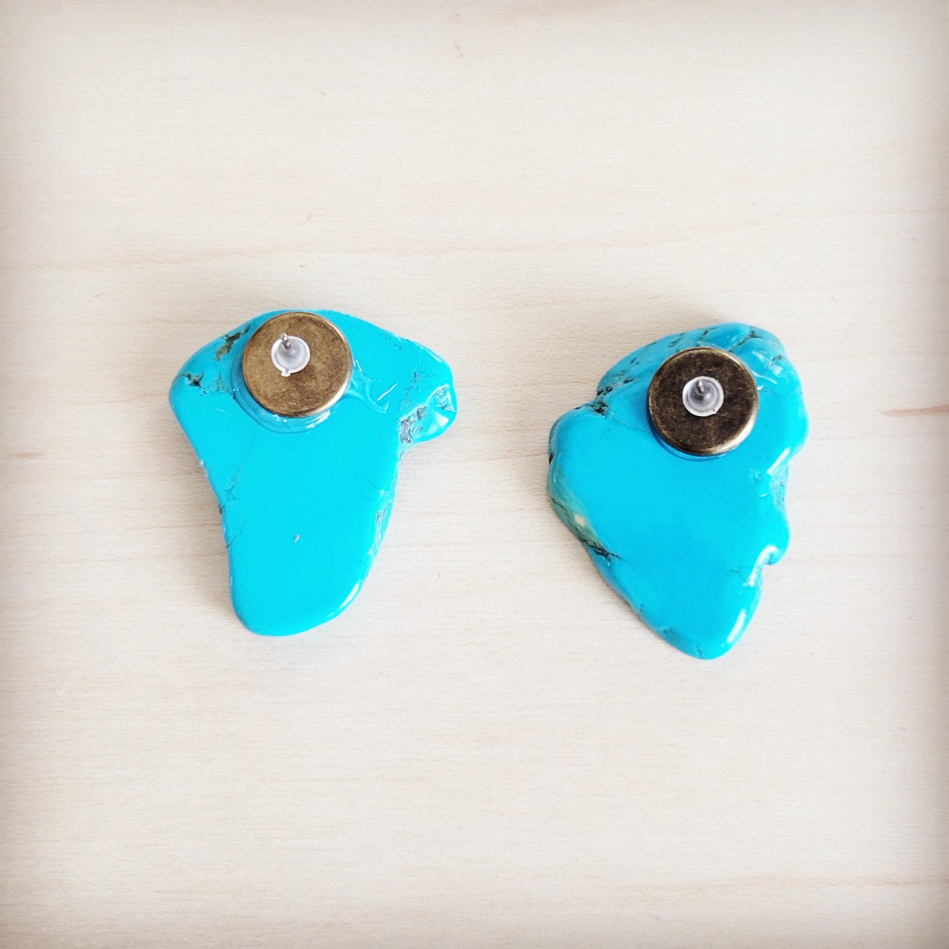 Turquoise Slab Earring Studs-Blue 200bn