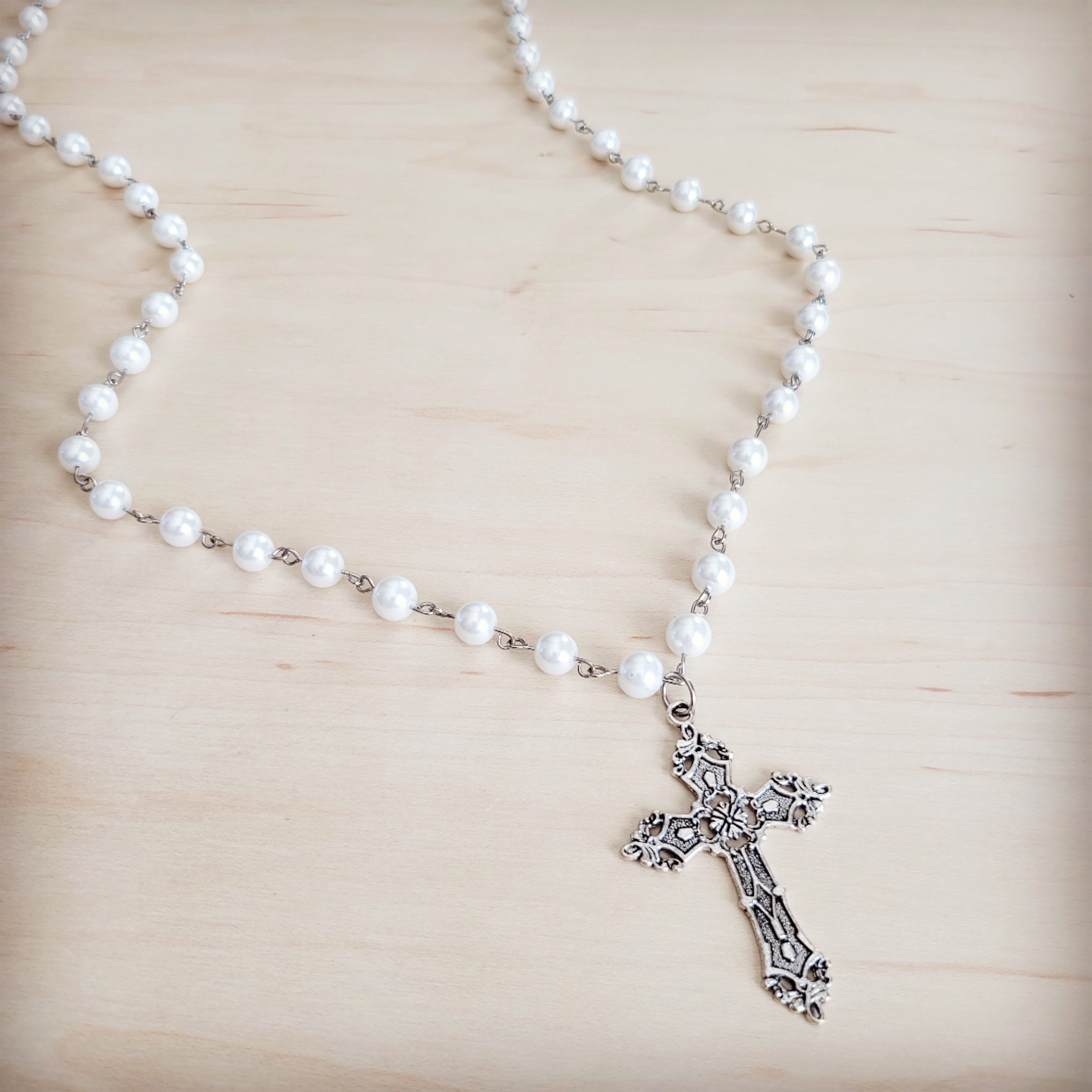 Pearl Long Beaded Necklace with Antique Silver Cross 262p