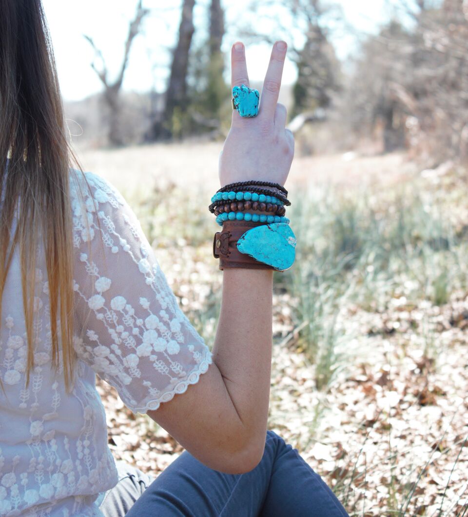 Wood Beaded Stretch Bracelet 800o