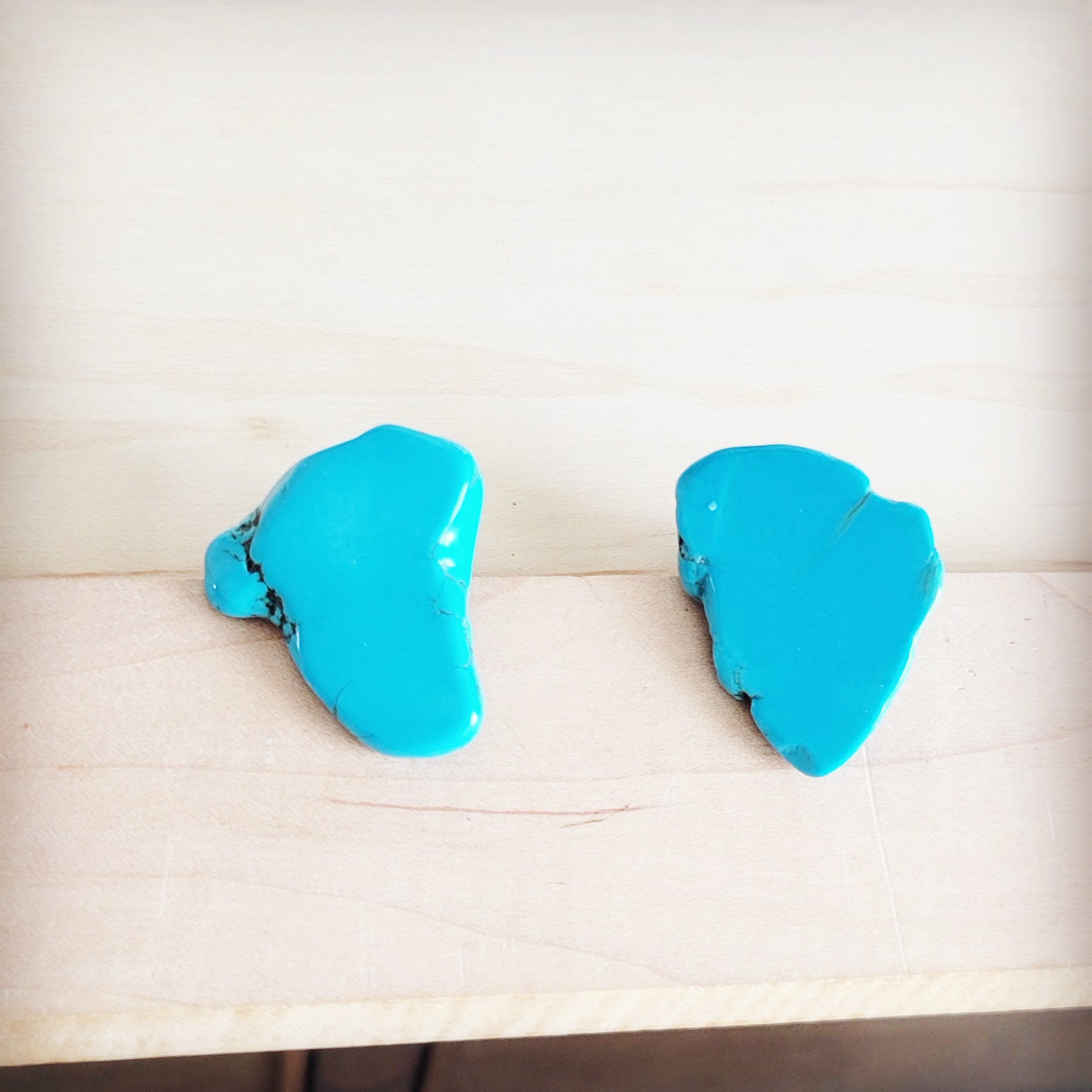 Turquoise Slab Earring Studs-Blue 200bn