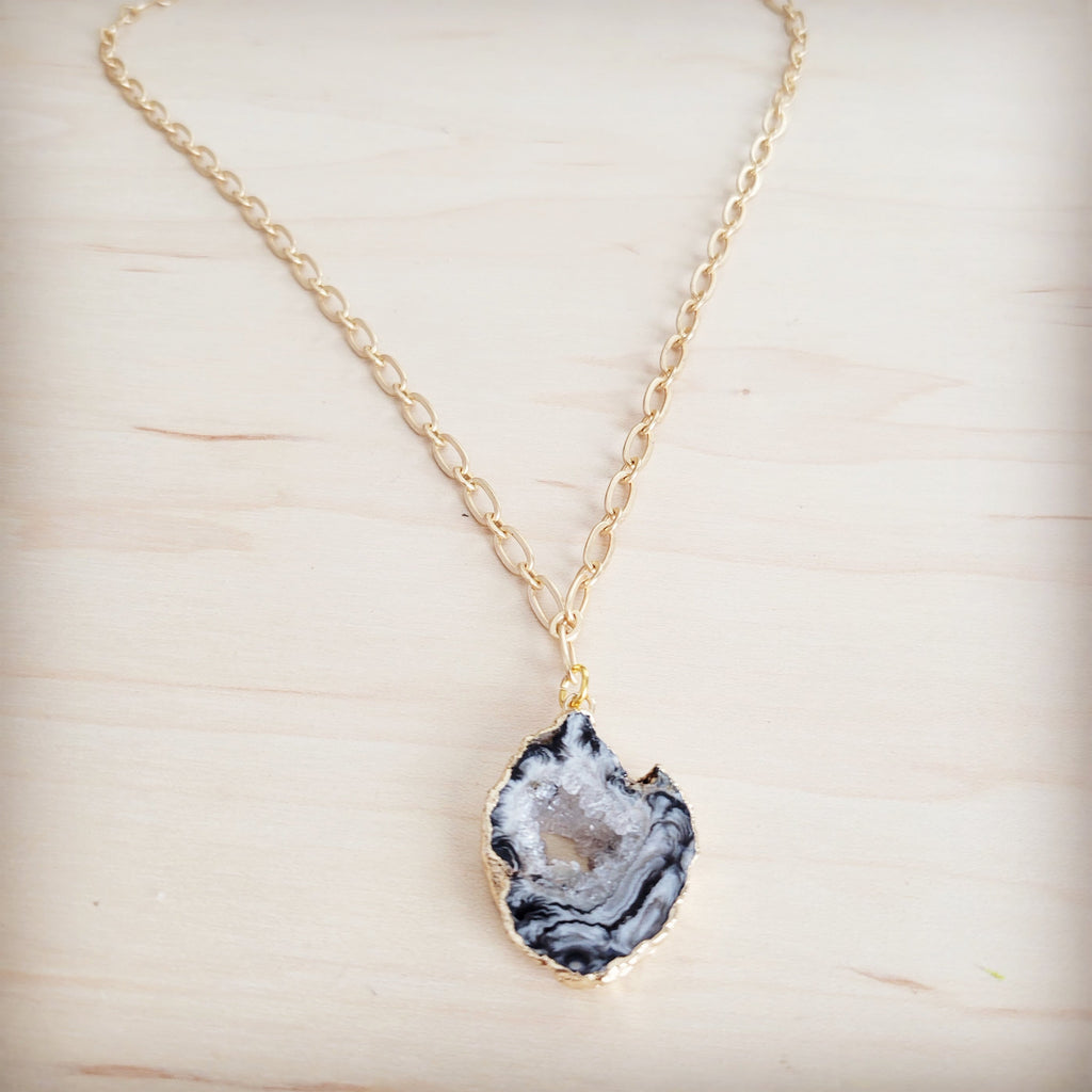 **Gilded Black Agate Necklace 257ma