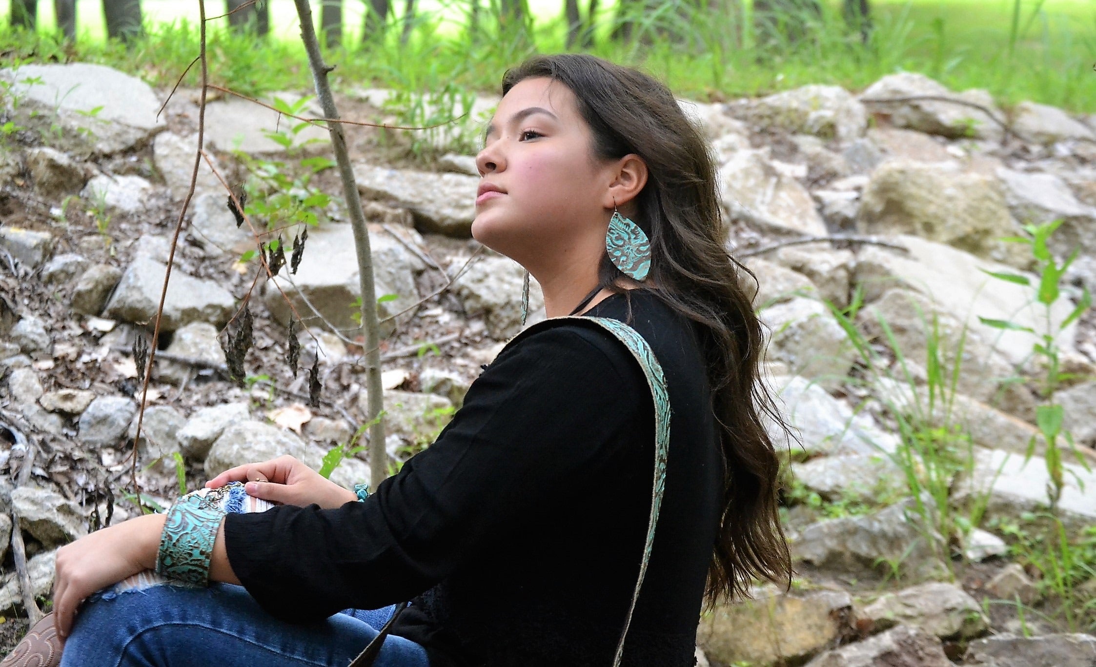 **Leather Oval Earrings Cowboy Turquoise 203a