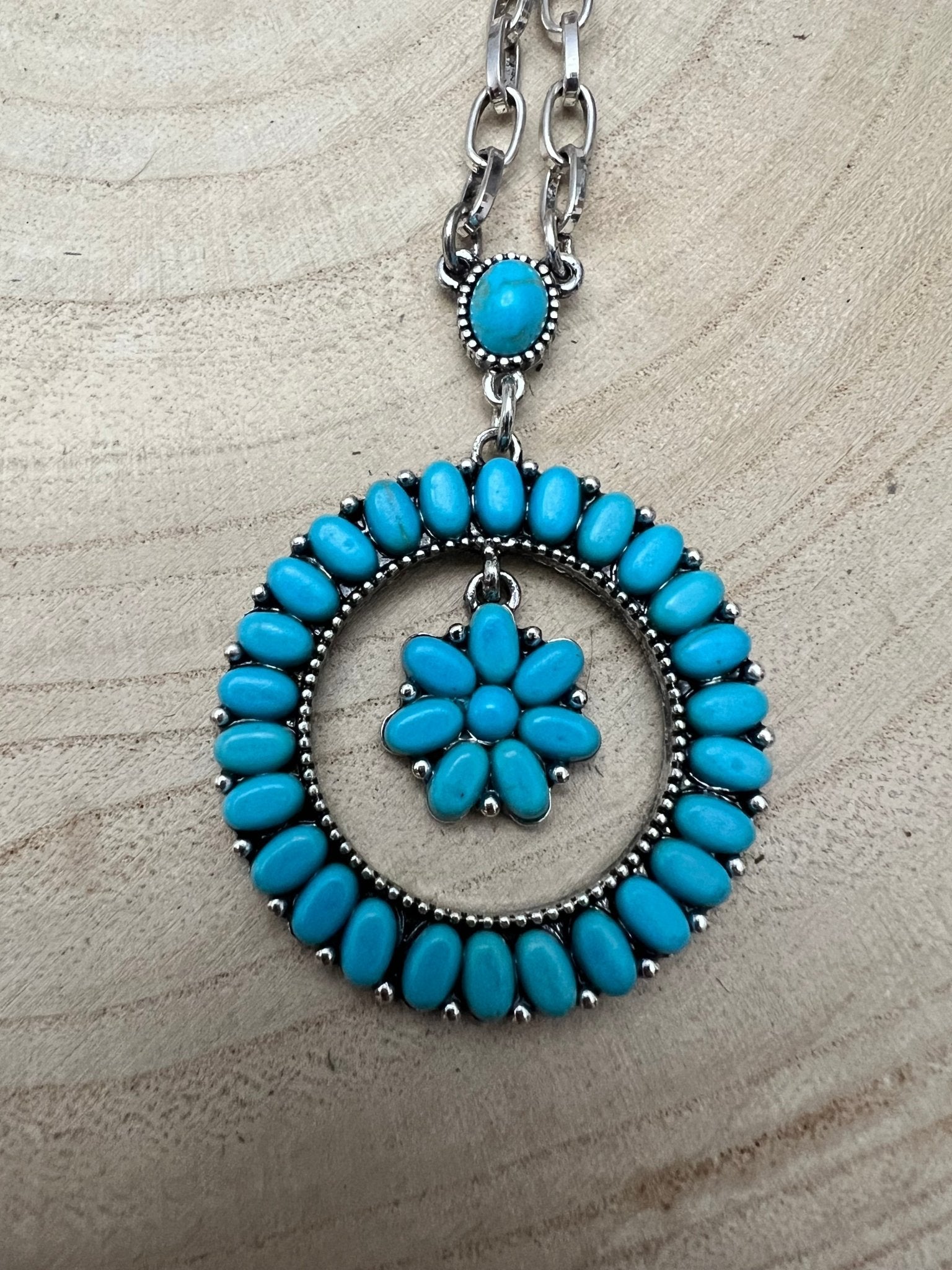 Western Faux Turquoise Cluster Necklace - 18 inch