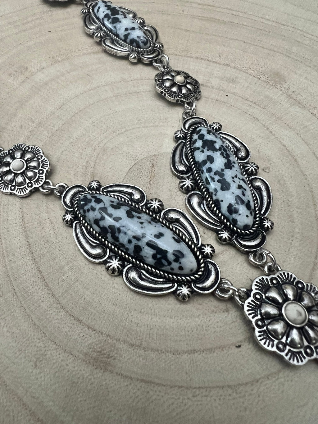 White Buffalo Style Western Lariat - 24" Statement Necklace
