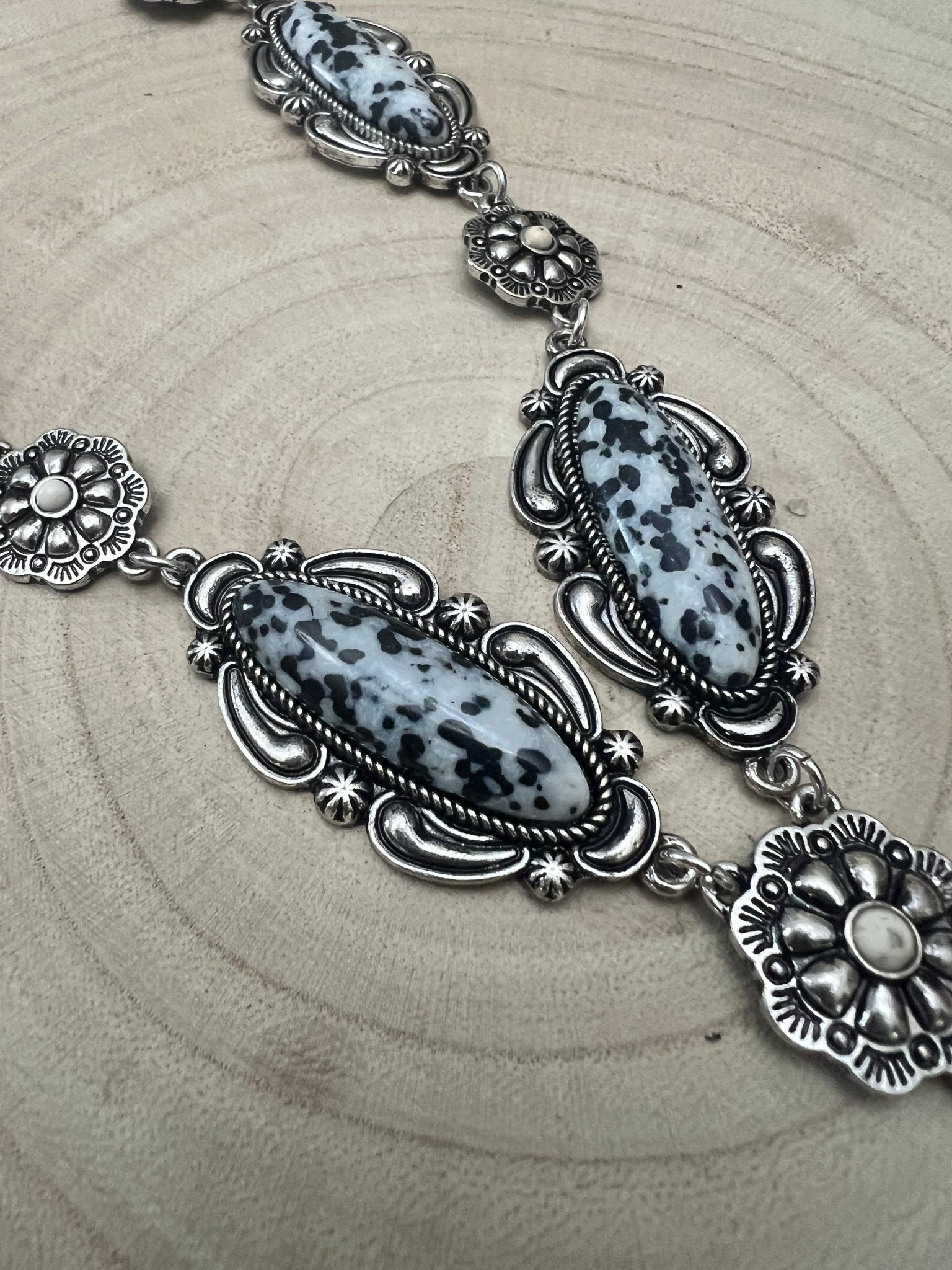 White Buffalo Style Western Lariat - 24" Statement Necklace