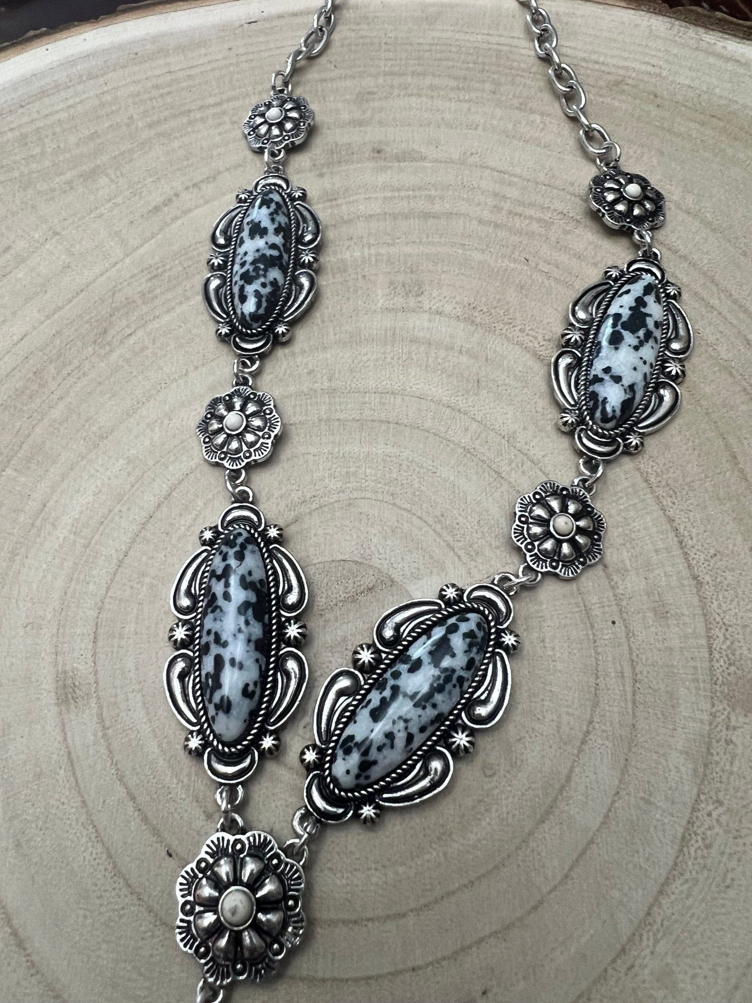 White Buffalo Style Western Lariat - 24" Statement Necklace