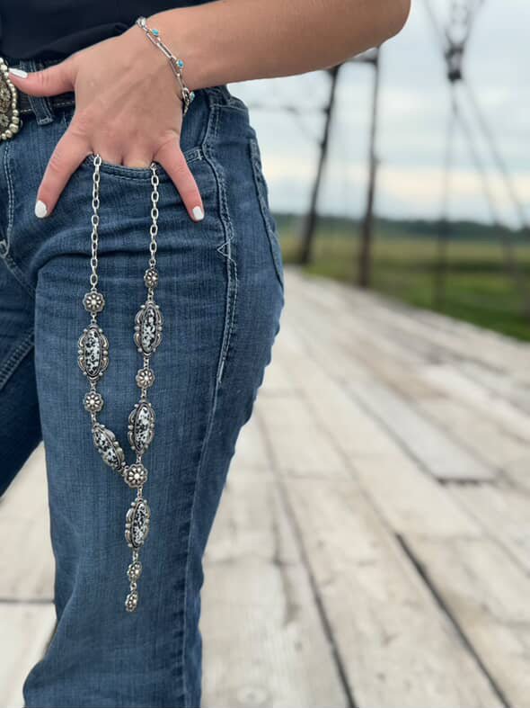 White Buffalo Style Western Lariat - 24" Statement Necklace